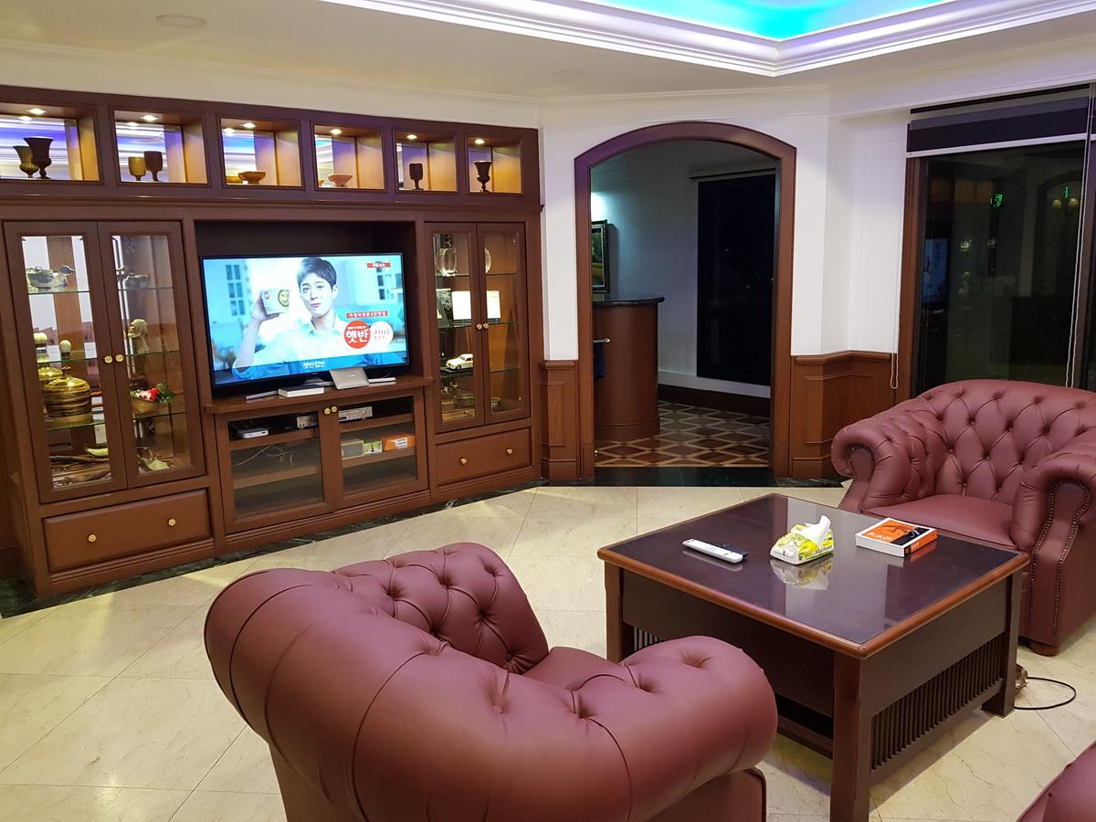 Marina Court Luxury Penthouse Aparthotel Kota Kinabalu Eksteriør bilde