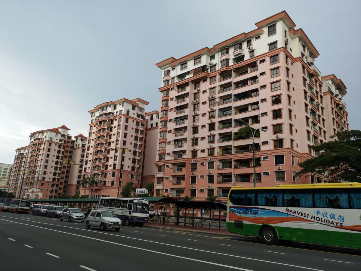 Marina Court Luxury Penthouse Aparthotel Kota Kinabalu Eksteriør bilde