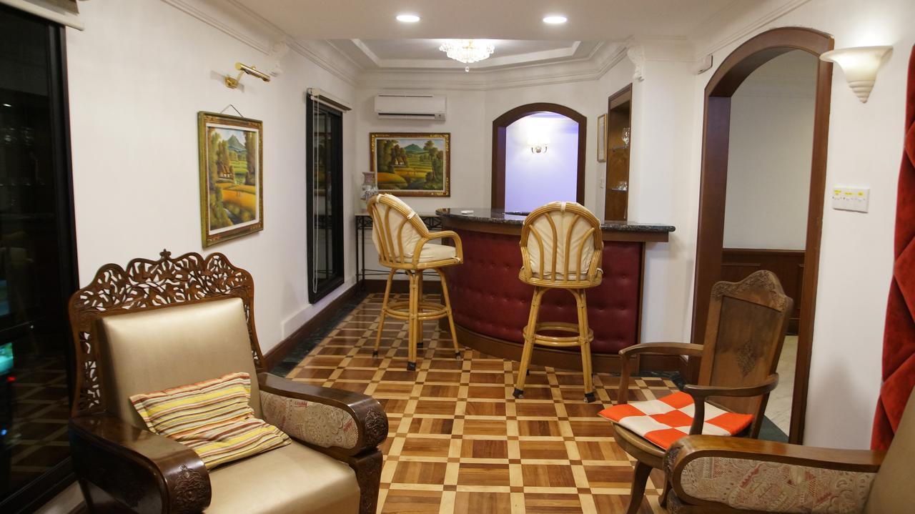 Marina Court Luxury Penthouse Aparthotel Kota Kinabalu Eksteriør bilde