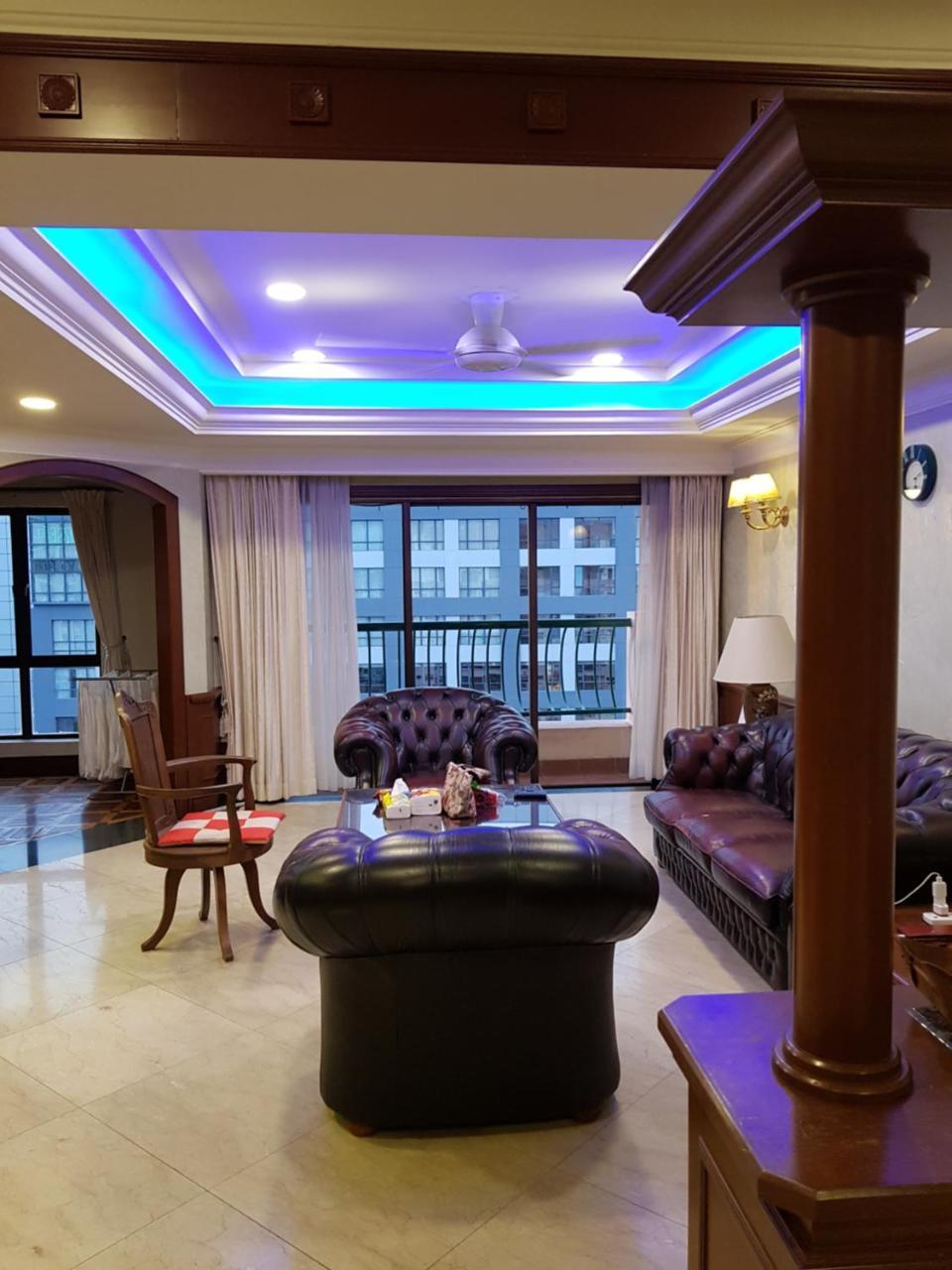 Marina Court Luxury Penthouse Aparthotel Kota Kinabalu Eksteriør bilde