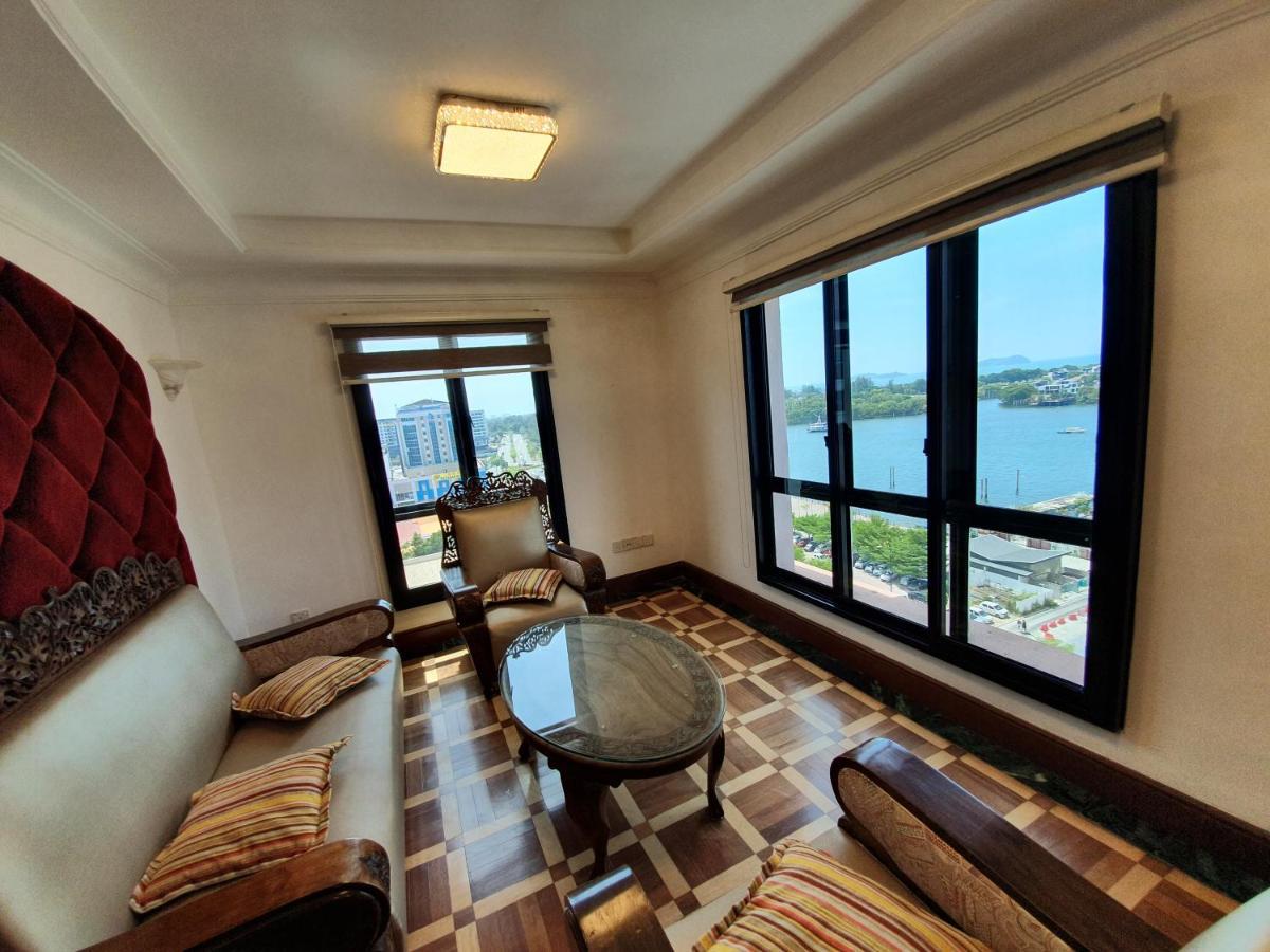 Marina Court Luxury Penthouse Aparthotel Kota Kinabalu Eksteriør bilde
